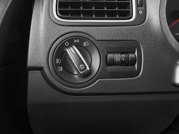 Volkswagen Polo, V фото №12