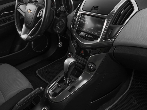 Chevrolet Cruze, I Рестайлинг фото №13