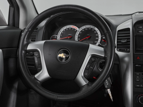 Chevrolet Captiva, I фото №9
