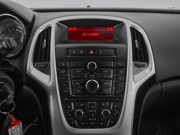 Opel Astra, J Рестайлинг фото №15