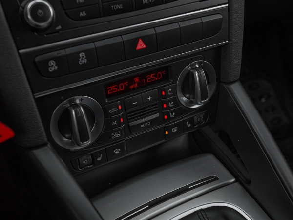 Audi A3, II (8P) Рестайлинг 2 фото №15