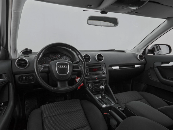 Audi A3, II (8P) Рестайлинг 2 фото №9
