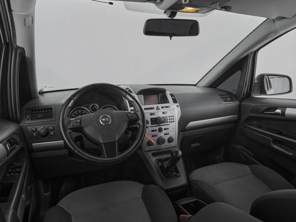 Opel Zafira, B Рестайлинг фото №6