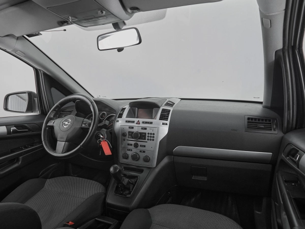 Opel Zafira, B Рестайлинг фото №8