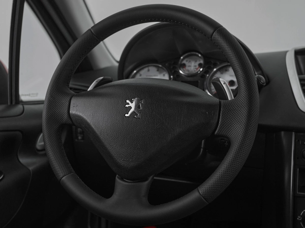 Peugeot 207, I Рестайлинг фото №10