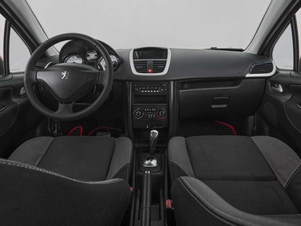 Peugeot 207, I Рестайлинг фото №8
