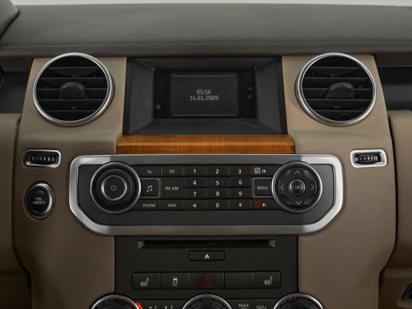 Land Rover Discovery, IV фото №16