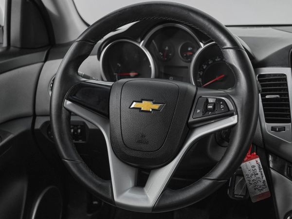 Chevrolet Cruze, I Рестайлинг фото №10