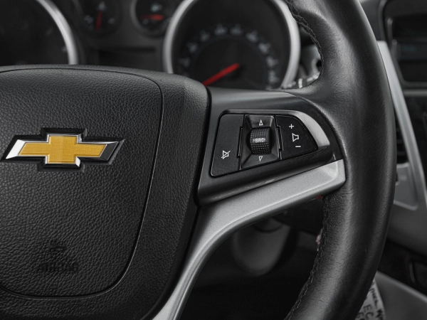Chevrolet Cruze, I Рестайлинг фото №11