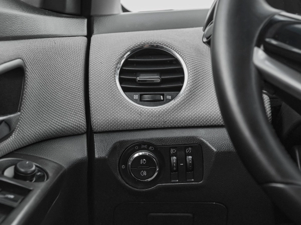 Chevrolet Cruze, I Рестайлинг фото №12