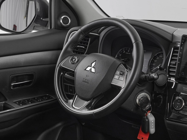 Mitsubishi Outlander, III Рестайлинг фото №10