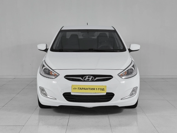 Hyundai Solaris, I фото №2