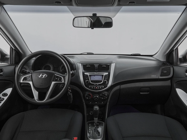 Hyundai Solaris, I фото №8
