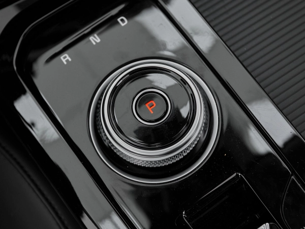 Kia K5, III фото №21