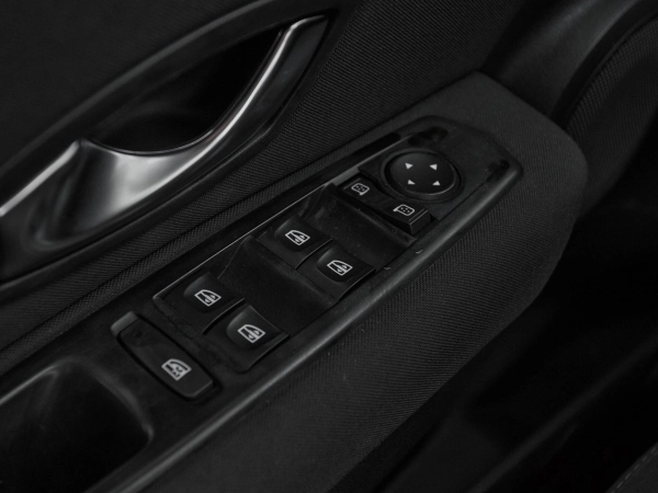 Renault Fluence, I фото №11