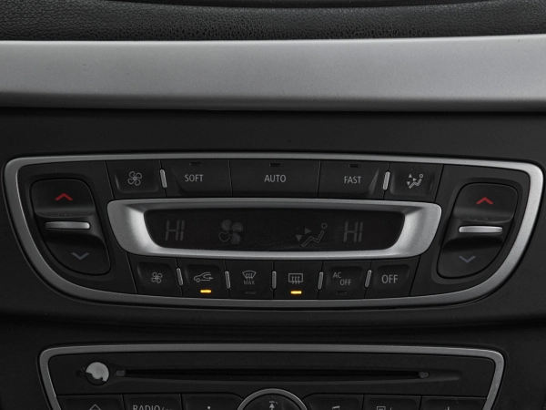 Renault Fluence, I фото №14