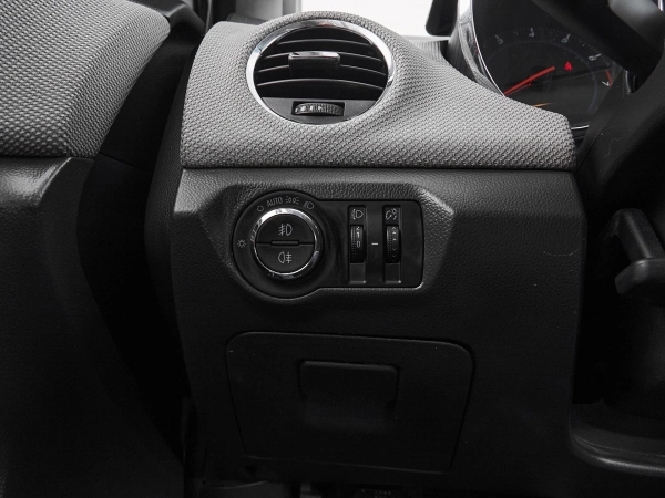 Chevrolet Cruze, I Рестайлинг фото №12