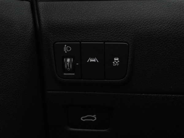 Kia K5, III фото №17
