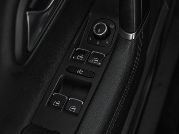 Volkswagen Passat CC, I фото №14