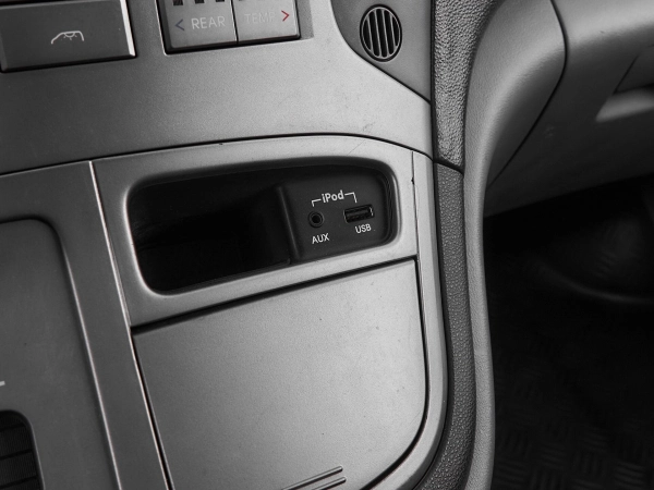 Hyundai Grand Starex, I фото №18