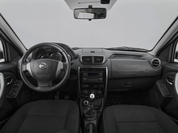 Nissan Terrano, III (D10) фото №8