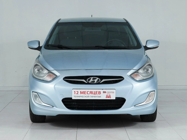 Hyundai Solaris, I фото №2