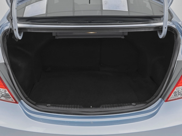 Hyundai Solaris, I фото №20