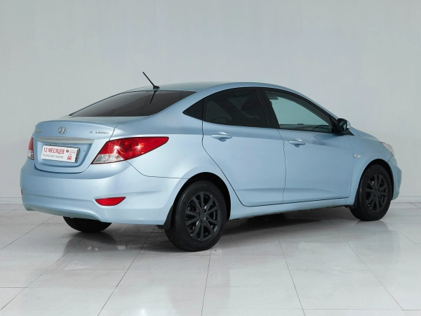 Hyundai Solaris, I фото №6