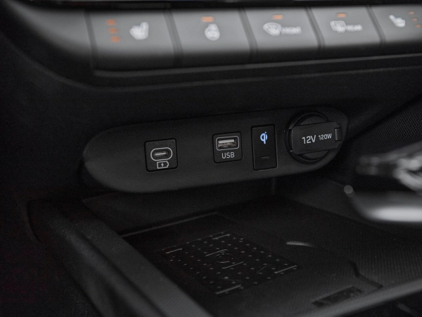 Hyundai Elantra, VII (CN7) Рестайлинг фото №19