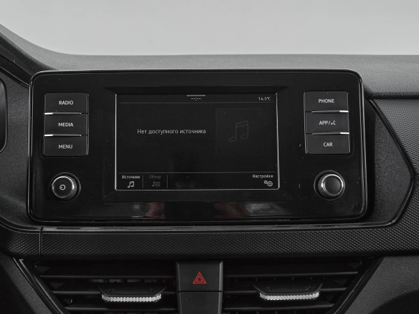Volkswagen Polo, V Рестайлинг фото №15