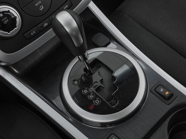 Mazda CX-7, I фото №17