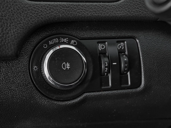 Opel Insignia, I фото №13