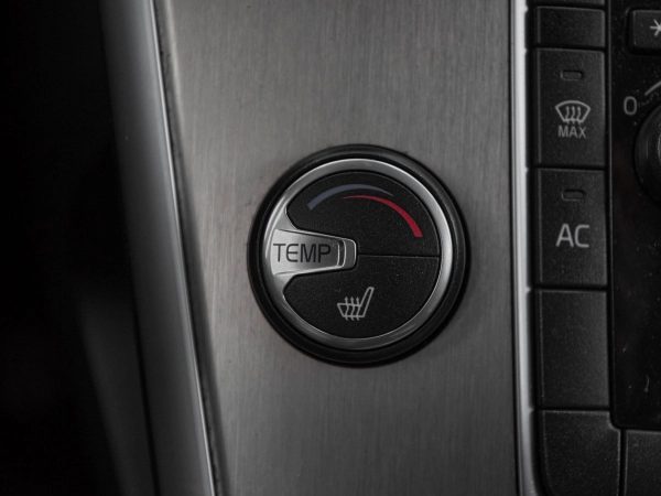 Volvo XC60, I фото №18
