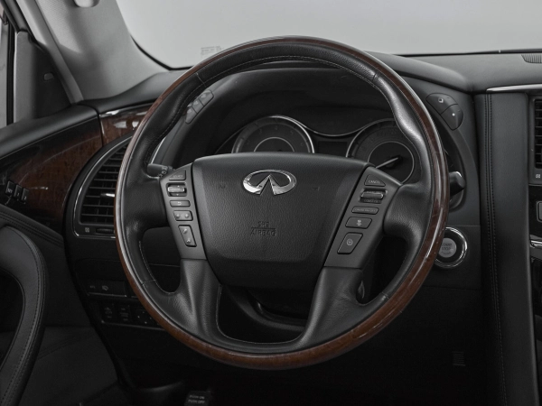 Infiniti QX56, II фото №11