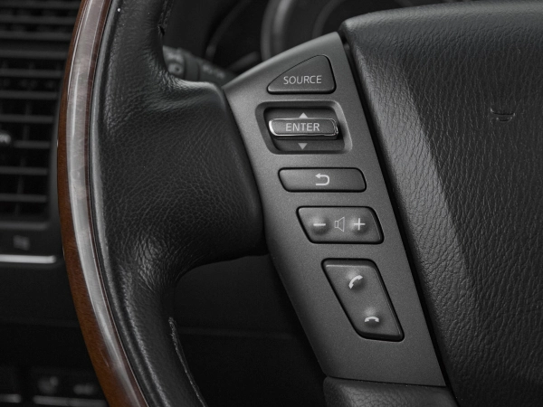Infiniti QX56, II фото №12