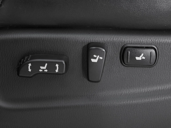 Infiniti QX56, II фото №18