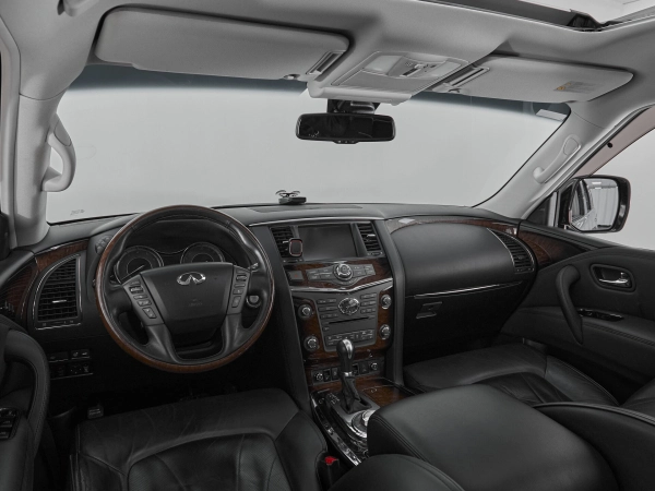 Infiniti QX56, II фото №8