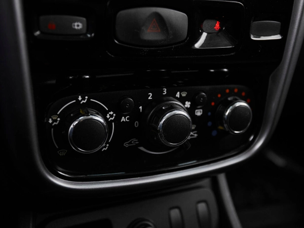 Renault Duster, I фото №13