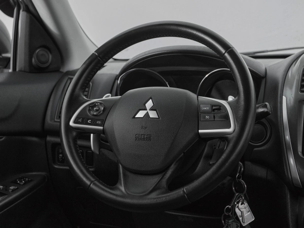 Mitsubishi ASX, I Рестайлинг фото №10