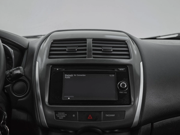 Mitsubishi ASX, I Рестайлинг фото №17