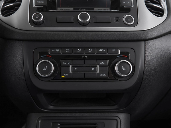 Volkswagen Tiguan, I Рестайлинг фото №17