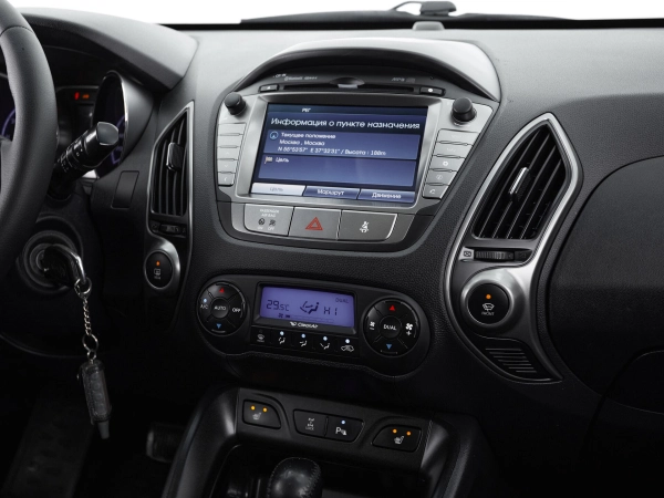 Hyundai ix35, I Рестайлинг фото №15