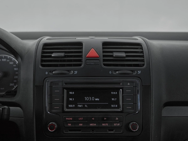 Volkswagen Jetta, V фото №13