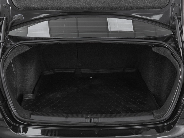 Volkswagen Jetta, V фото №17