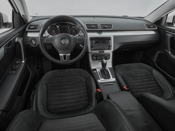 Volkswagen Passat, B7 фото №7