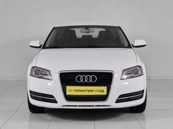 Audi A3, II (8P) Рестайлинг 2 фото №2