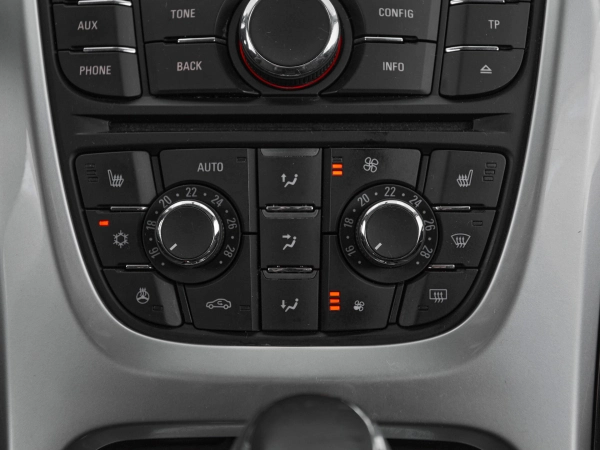 Opel Astra, J Рестайлинг фото №15