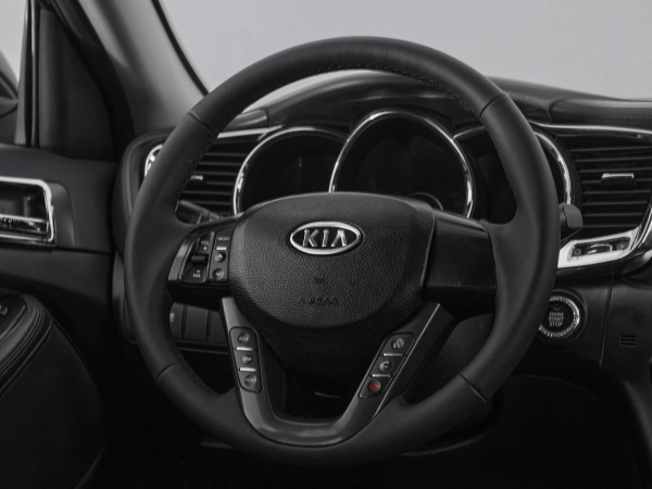 Kia K5, I фото №10