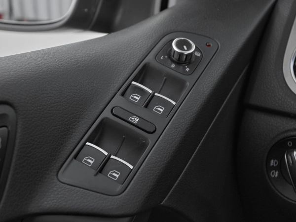 Volkswagen Tiguan, I фото №13