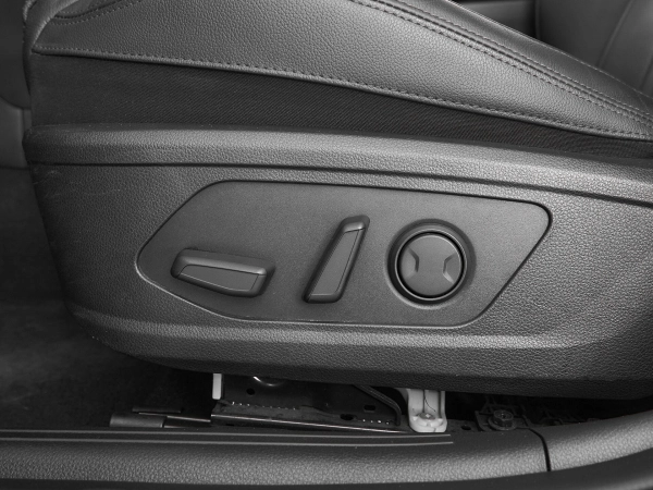 Kia K5, III фото №16